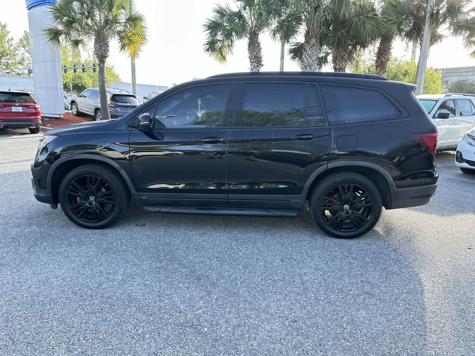 Used 2022 Honda Pilot Black Edition image 3