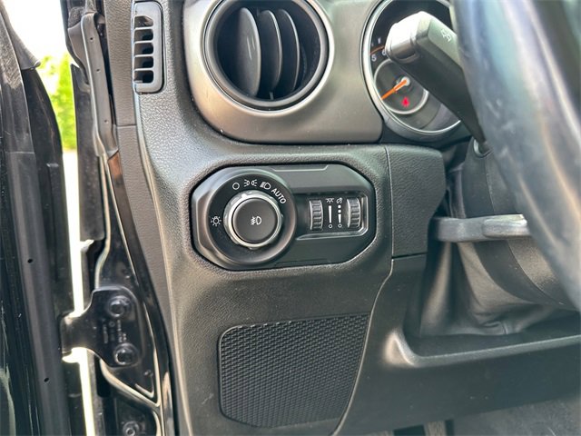 Used 2019 Jeep Wrangler Sport image 19