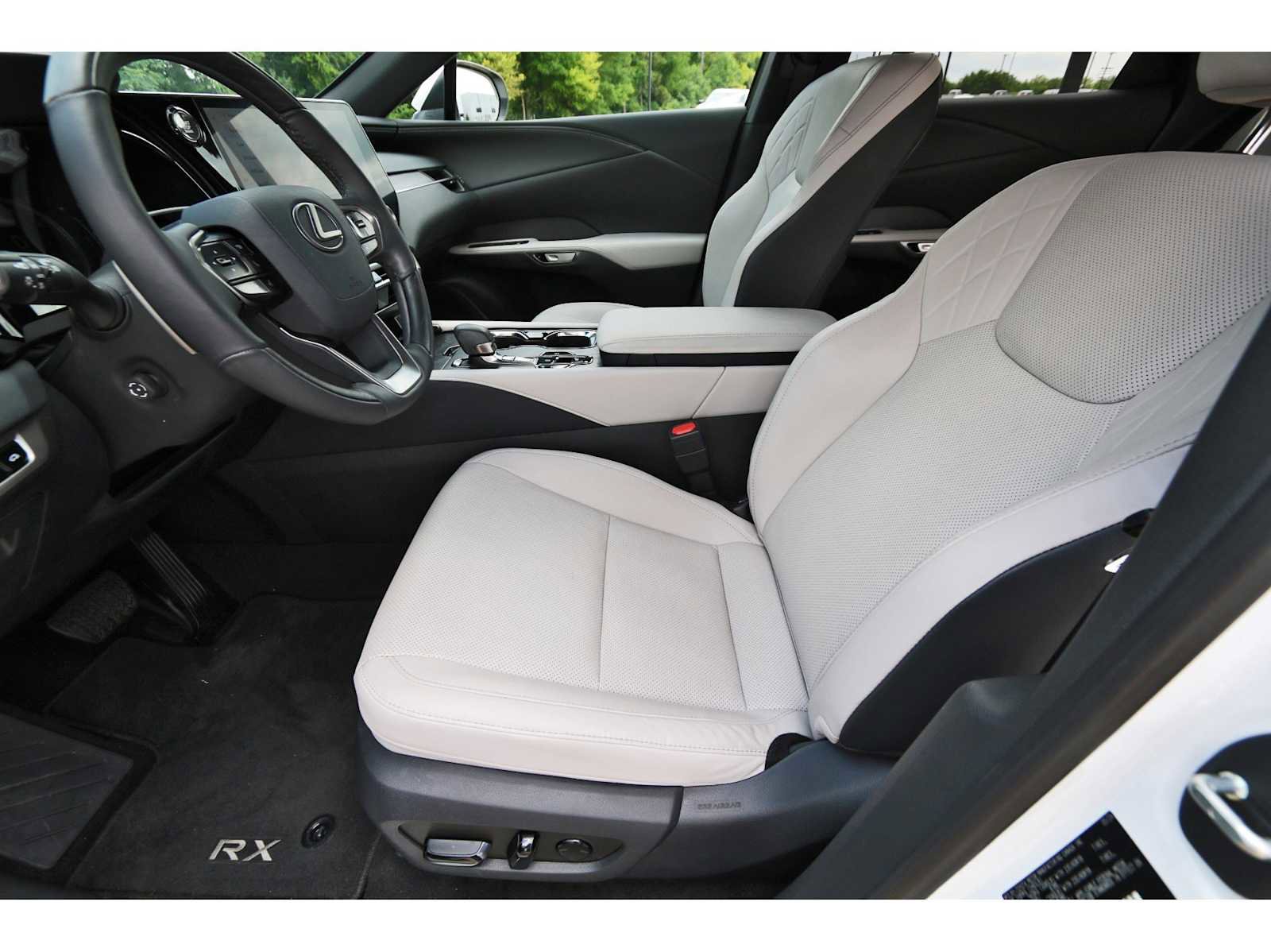 Used 2024 Lexus RX 350 Premium w/ Convenience Package FWD image 11