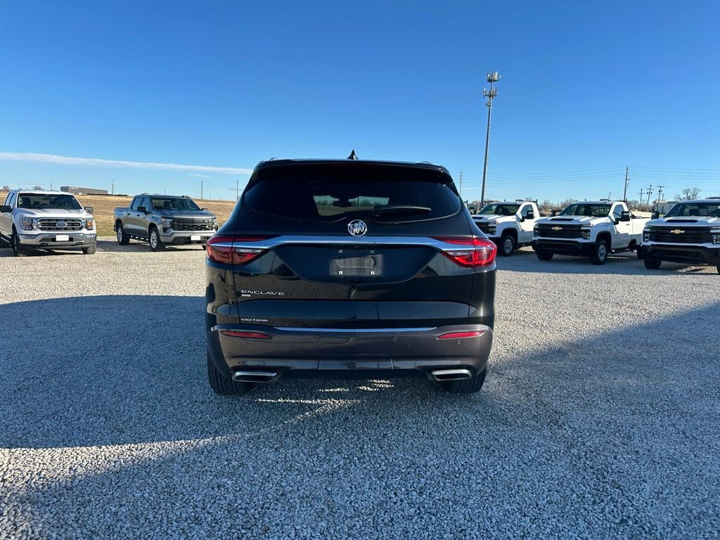 Used 2021 Buick Enclave Premium w/ Sun and Sites Package image 5