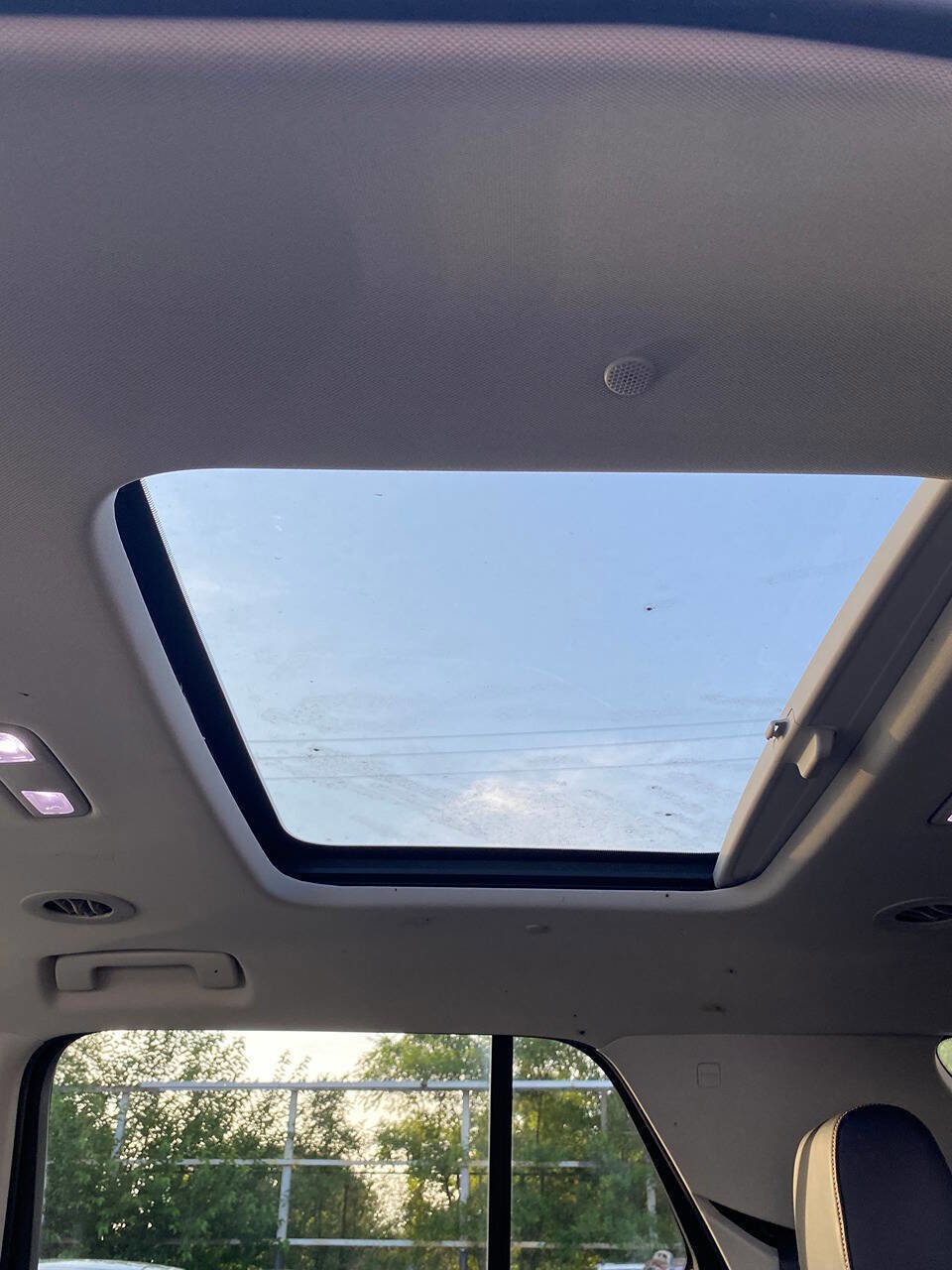 Used 2019 Chevrolet Traverse LT w/ LT Premium Package image 15