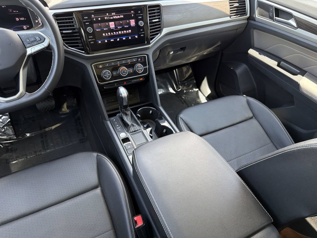 Used 2023 Volkswagen Atlas SE w/ Panoramic Sunroof Package FWD image 17