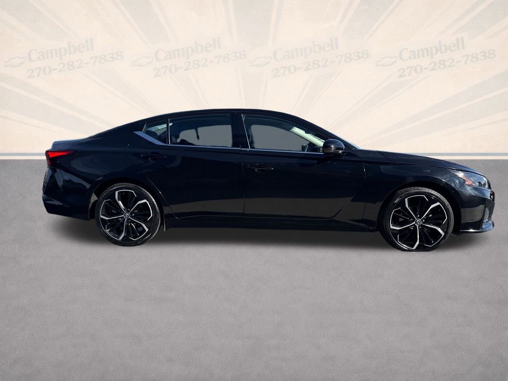 Used 2023 Nissan Altima 2.5 SR image 7