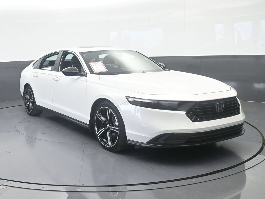 Used 2025 Honda Accord Sport image 9