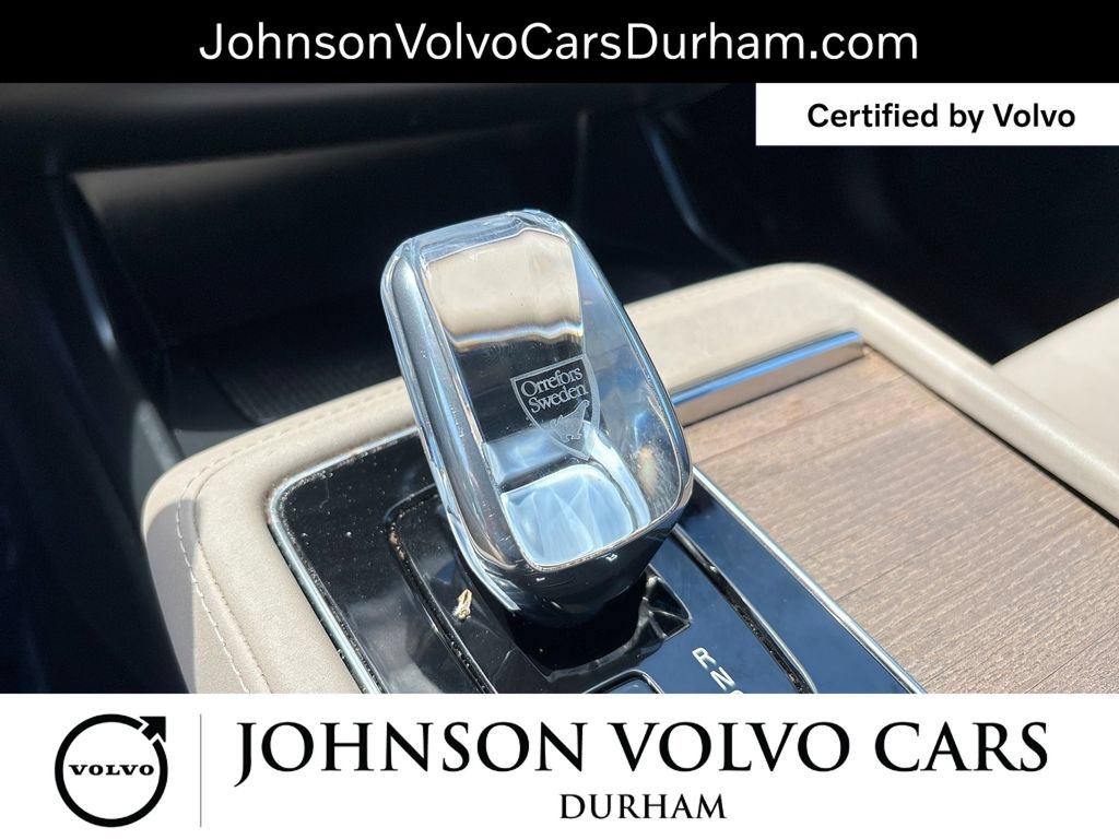 Certified 2025 Volvo XC90 B5 Plus AWD/4WD image 24