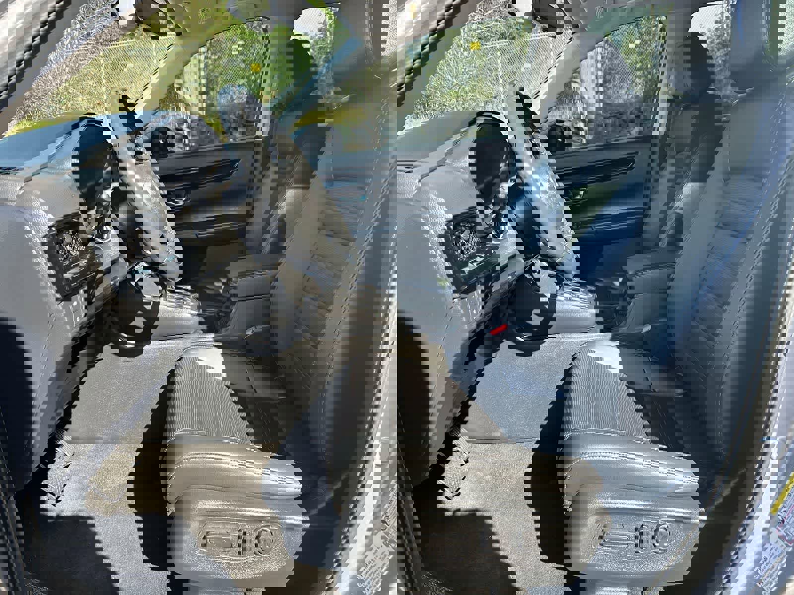 Used 2023 Honda CR-V EX-L image 14