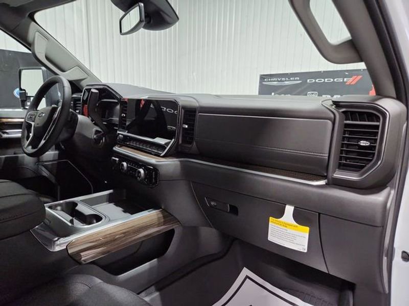 New 2025 Chevrolet Silverado 2500 LT w/ Trail Boss Package image 28