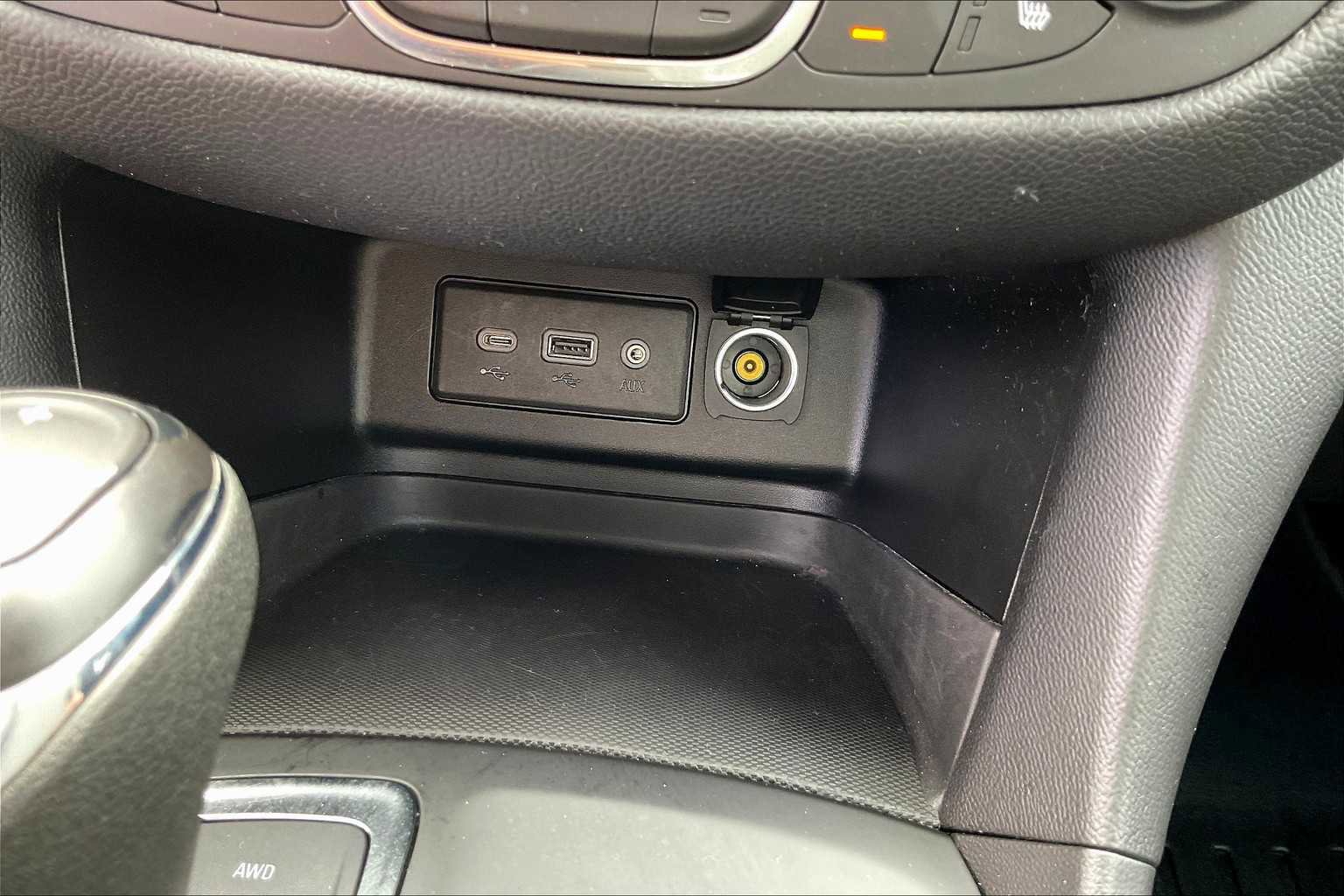 Used 2020 Chevrolet Equinox LT image 26