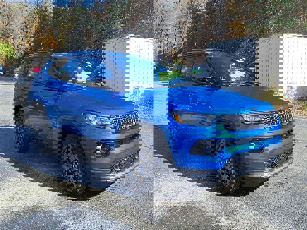 New 2026 Jeep Compass Limited image 4