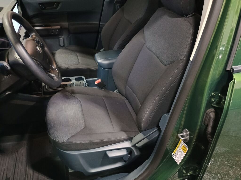 Certified 2025 Ford Maverick XL image 5