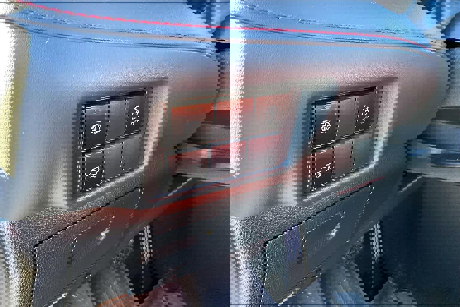 Certified 2024 Toyota Highlander XSE image 32