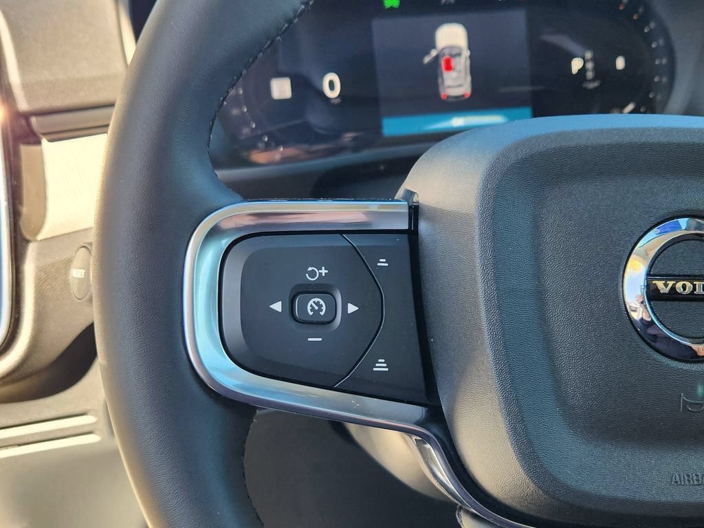 New 2026 Volvo XC40 B5 Plus w/ Protection Package Premier AWD/4WD image 8