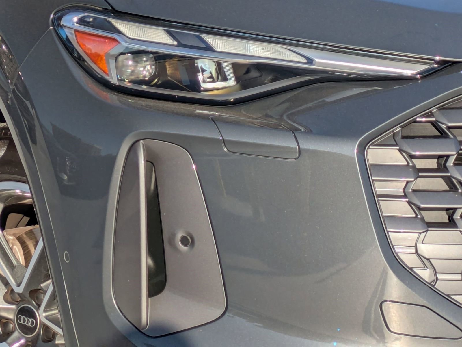 Used 2025 Audi Q5 Premium w/ Convenience Package image 25