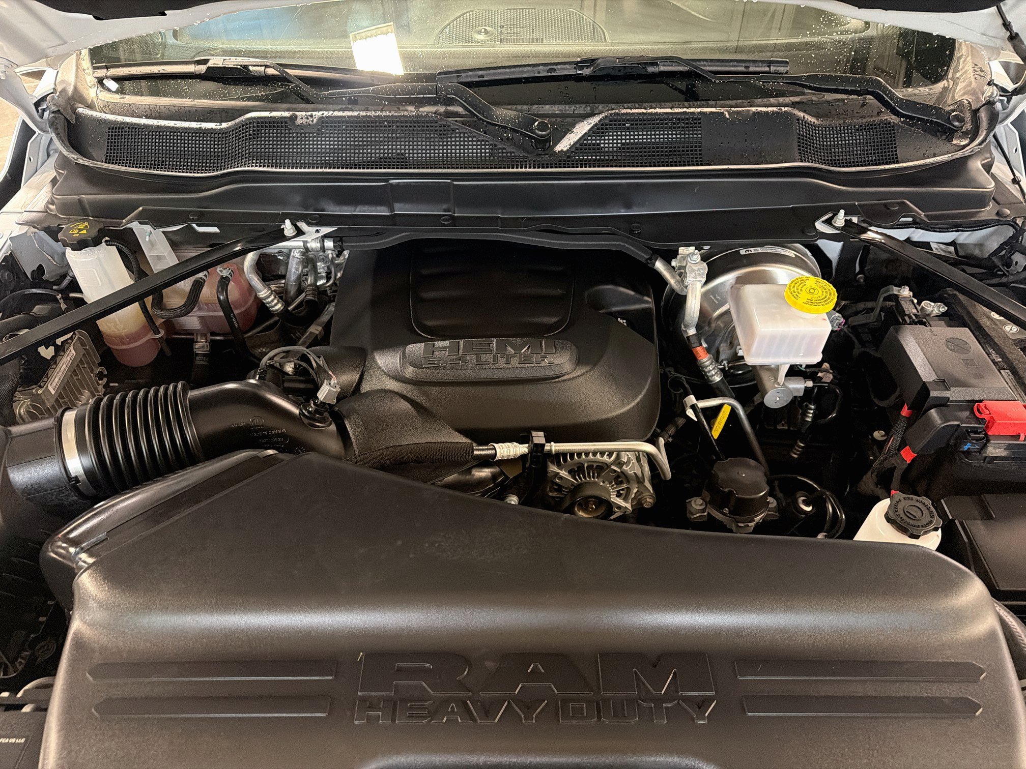 Used 2025 RAM 2500 Big Horn AWD/4WD image 33