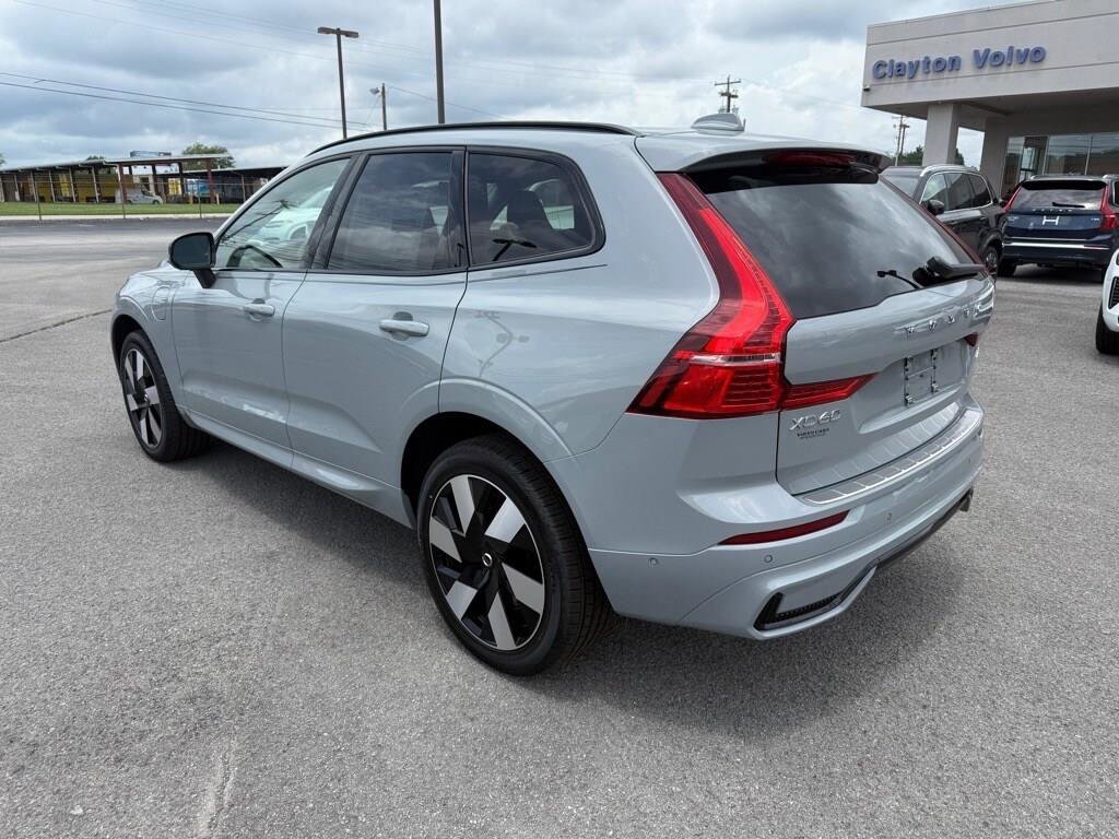 New 2025 Volvo XC60 T8 Plus w/ Protection Package Premier AWD/4WD image 5