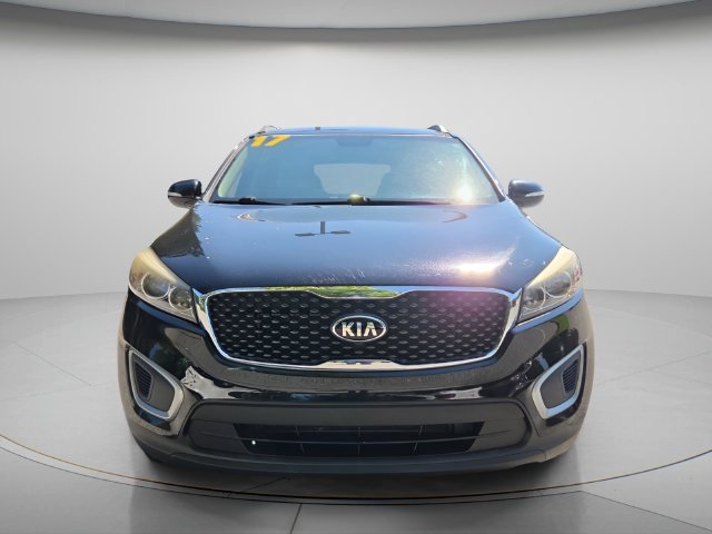 Used 2017 Kia Sorento FWD w/ LX Convenience Package image 4