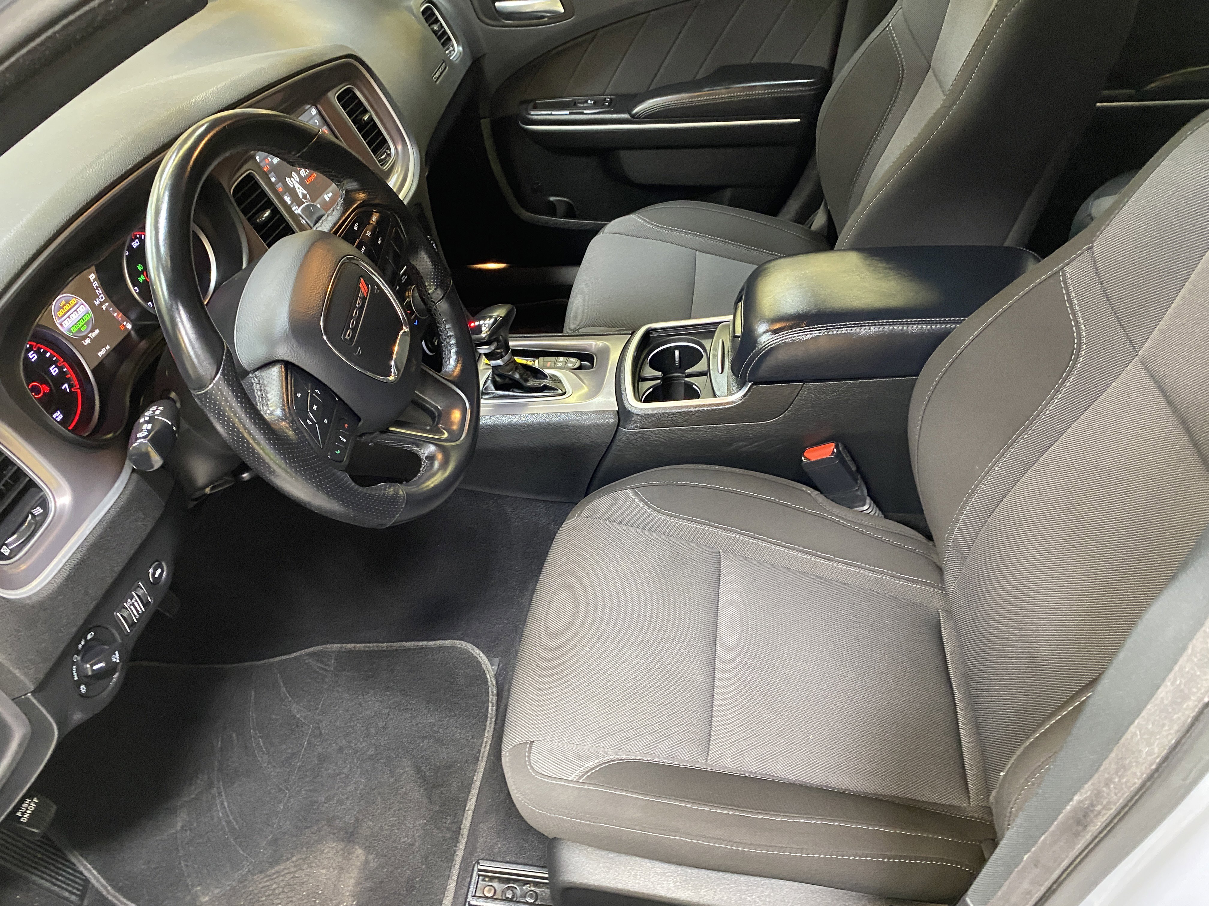 Used 2022 Dodge Charger SXT image 18