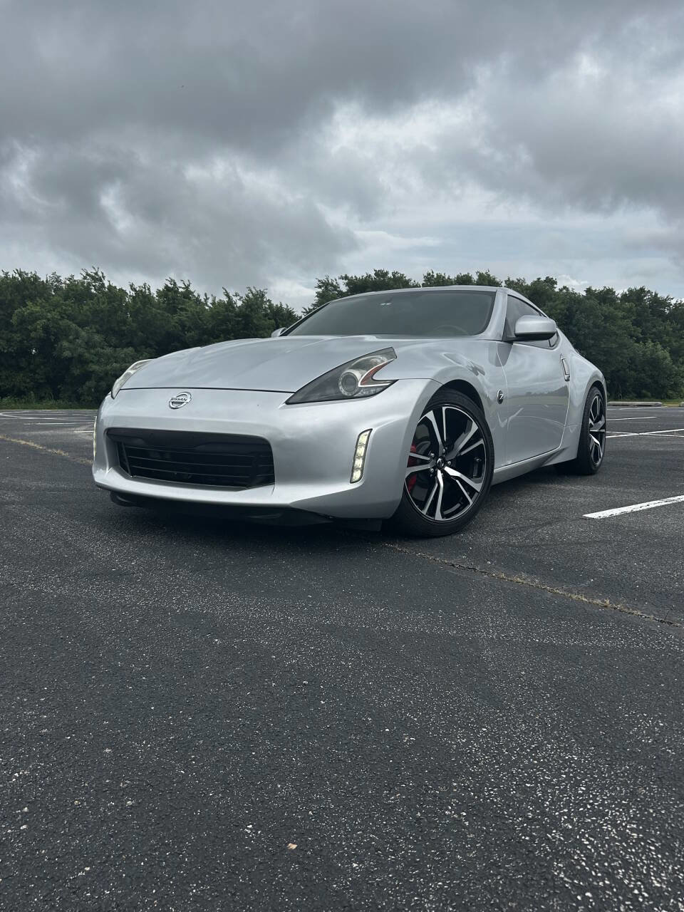 Used 2018 Nissan 370Z Coupe RWD image 4