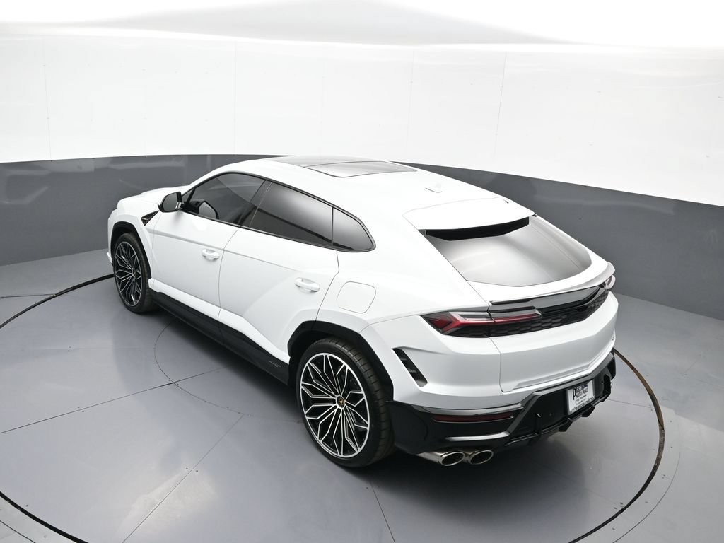 Used 2025 Lamborghini Urus SE AWD/4WD image 47