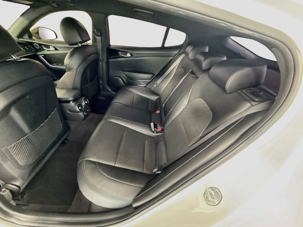 Used 2020 Kia Stinger GT-Line RWD image 21