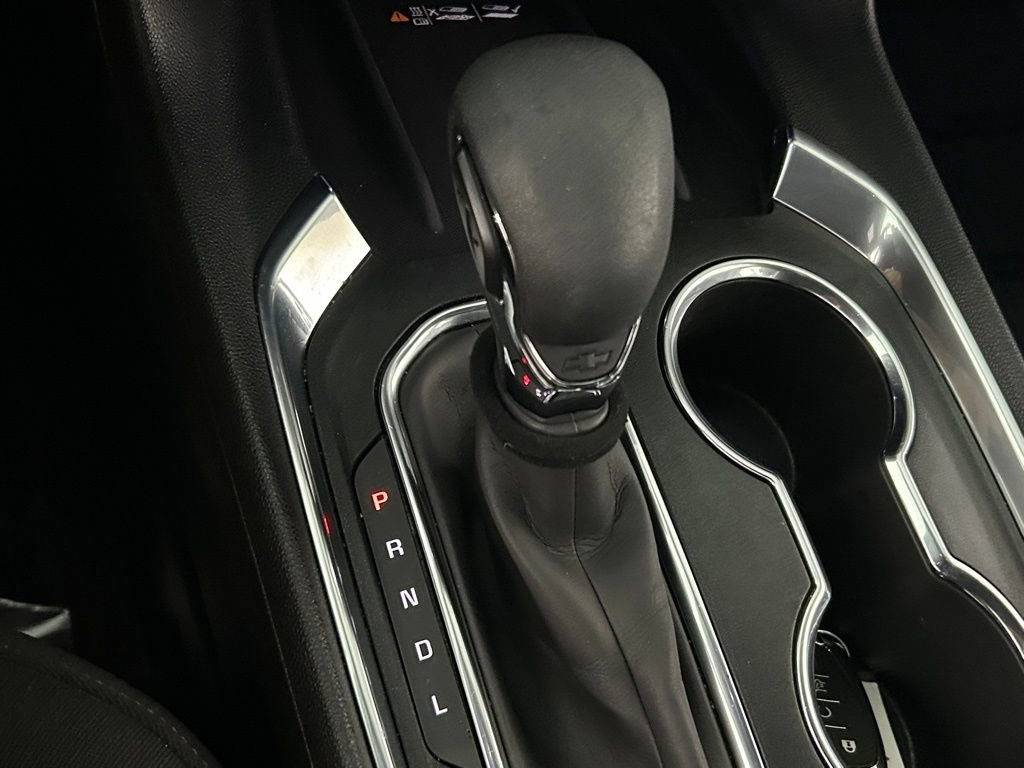 Used 2023 Chevrolet Traverse LT image 24