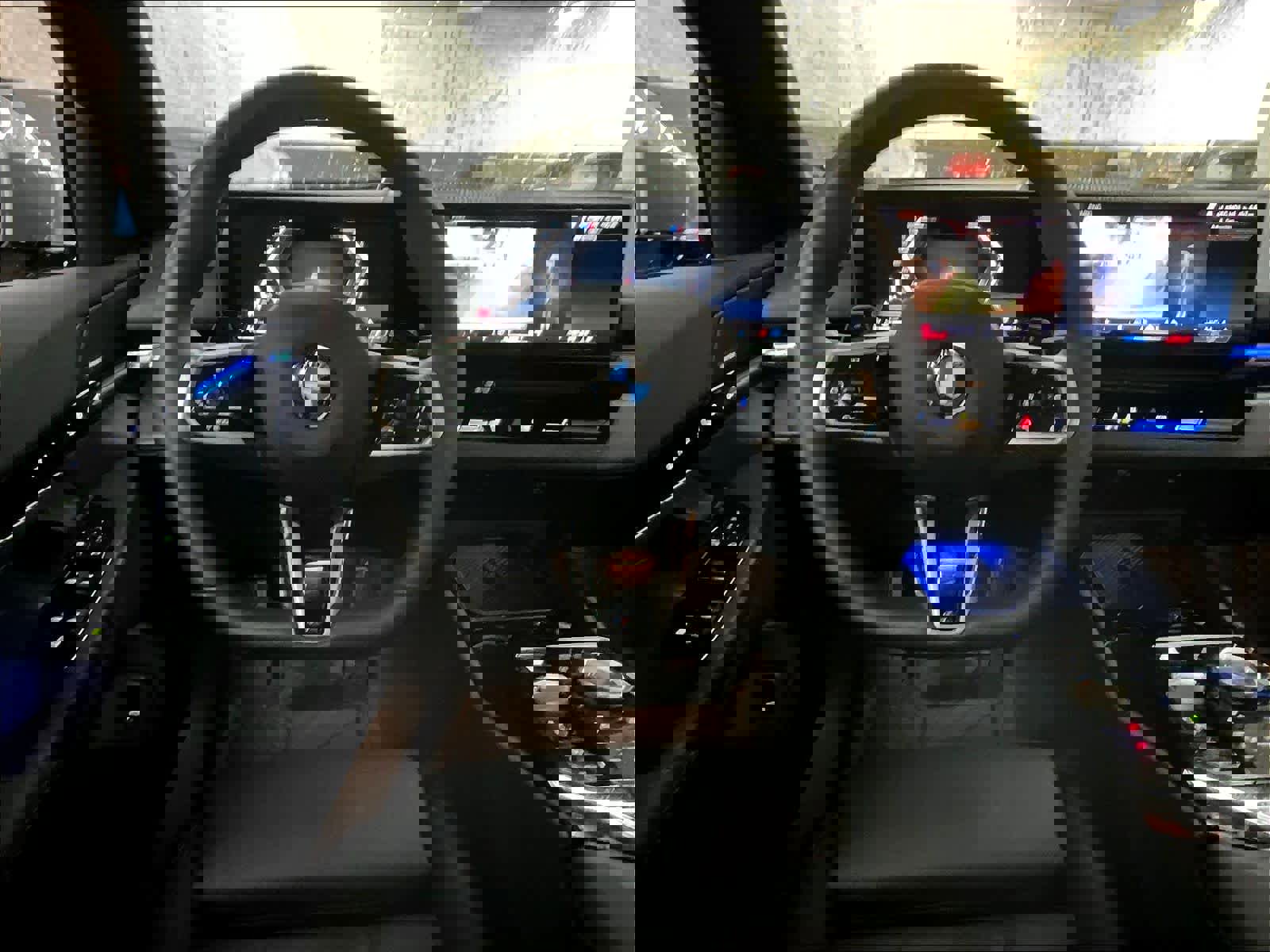 Used 2026 BMW 530i w/ M Sport Package image 7