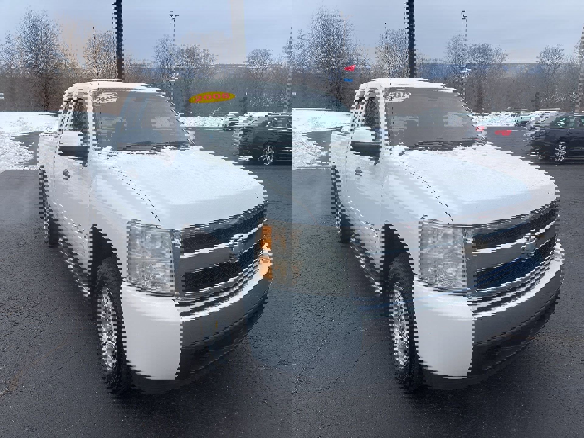 Used 2008 Chevrolet Silverado 1500 LT w/ Power Pack Plus image 4