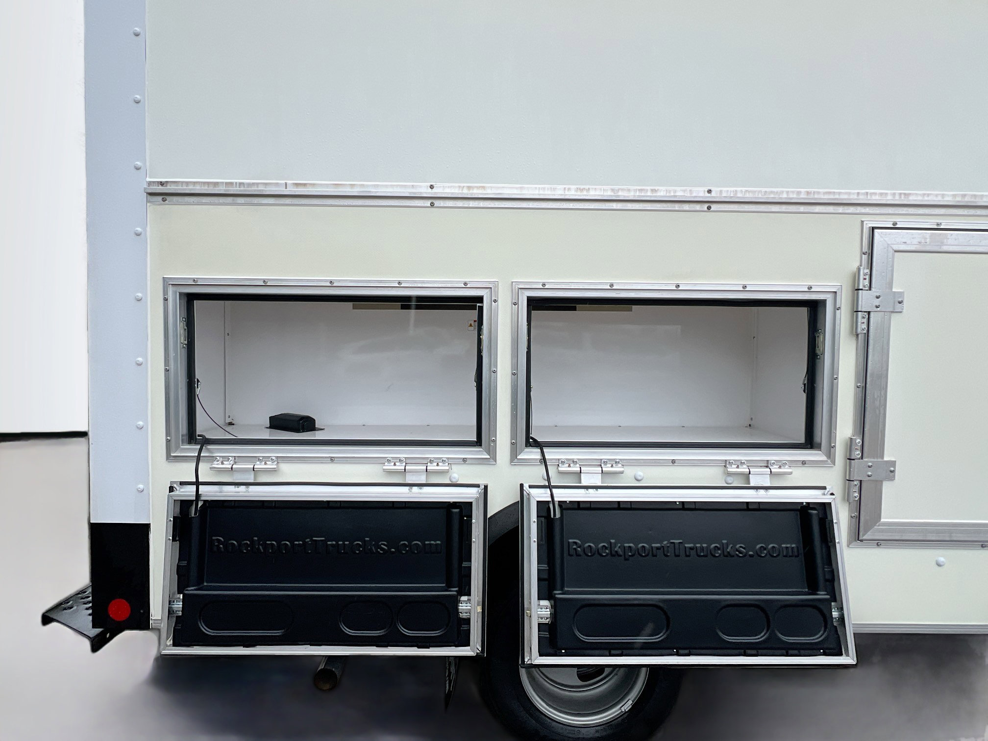 Used 2022 Chevrolet Express 3500 w/ Power Convenience Package image 41