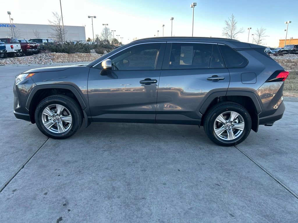 Used 2025 Toyota RAV4 XLE image 4
