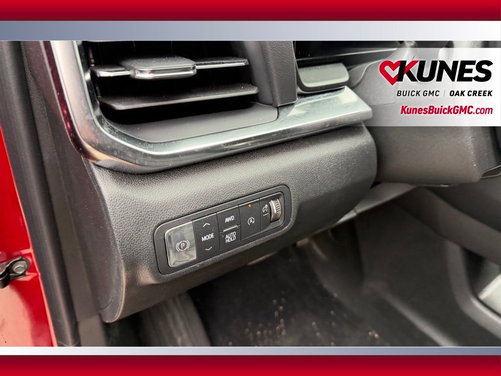 Used 2025 GMC Terrain Elevation image 9