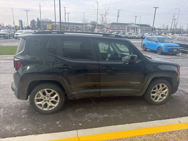 Used 2018 Jeep Renegade Latitude image 8