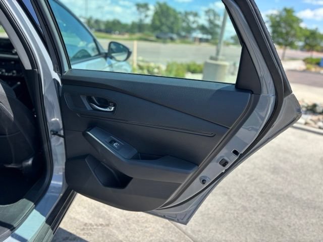 Used 2025 Honda Accord SE image 30