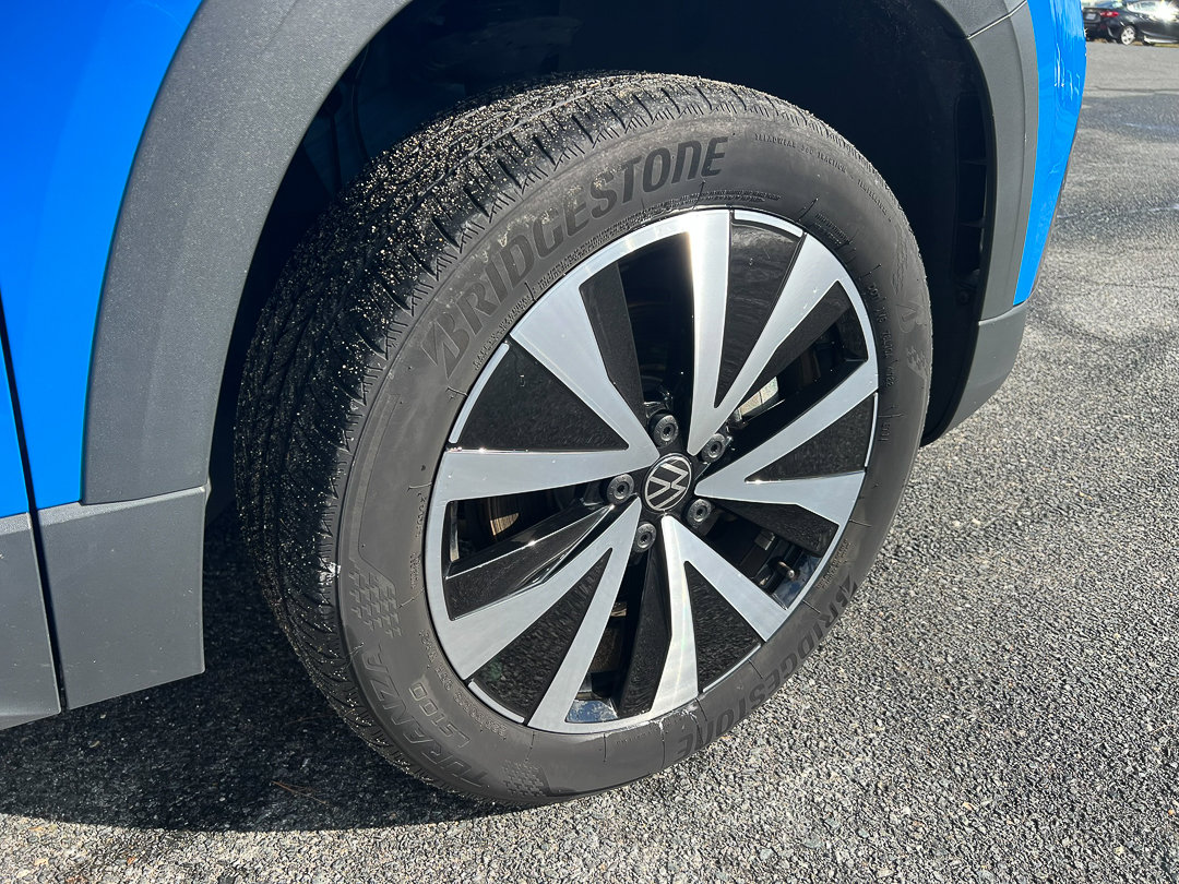 Used 2023 Volkswagen Taos SE image 8