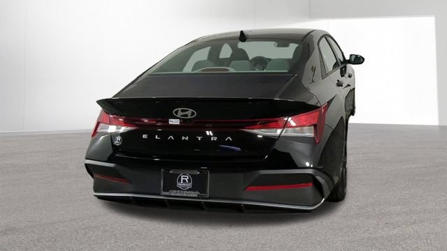 New 2026 Hyundai Elantra Sport FWD image 8