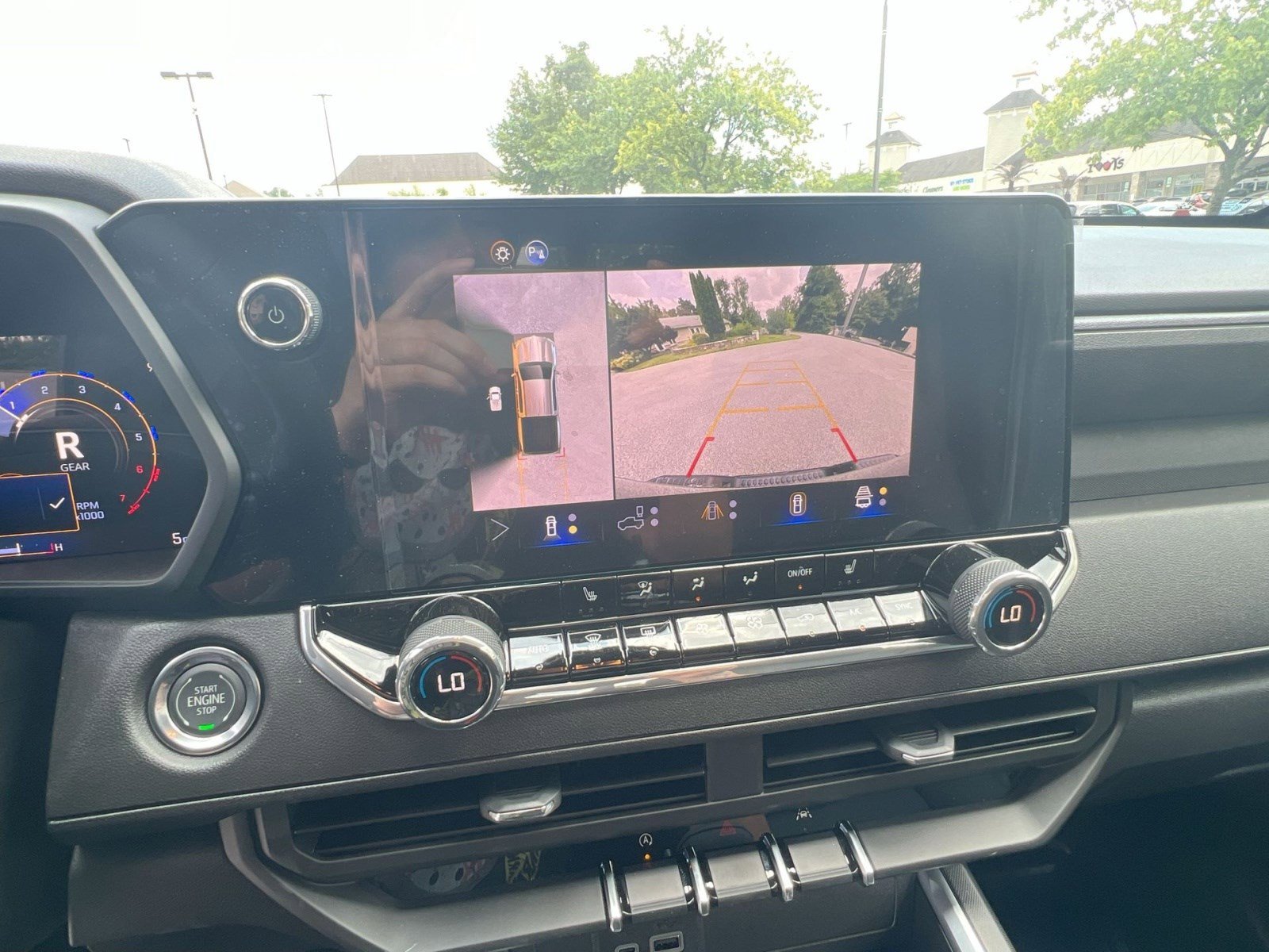 New 2025 Chevrolet Colorado Trail Boss w/ Midnight Edition image 18