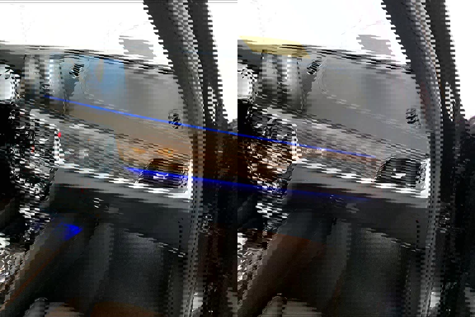 Used 2017 BMW 540i xDrive image 19