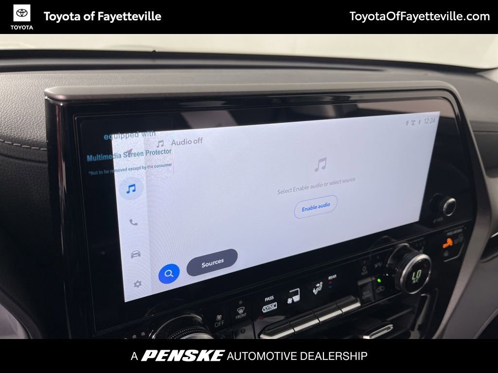 Used 2026 Toyota Highlander Limited image 34