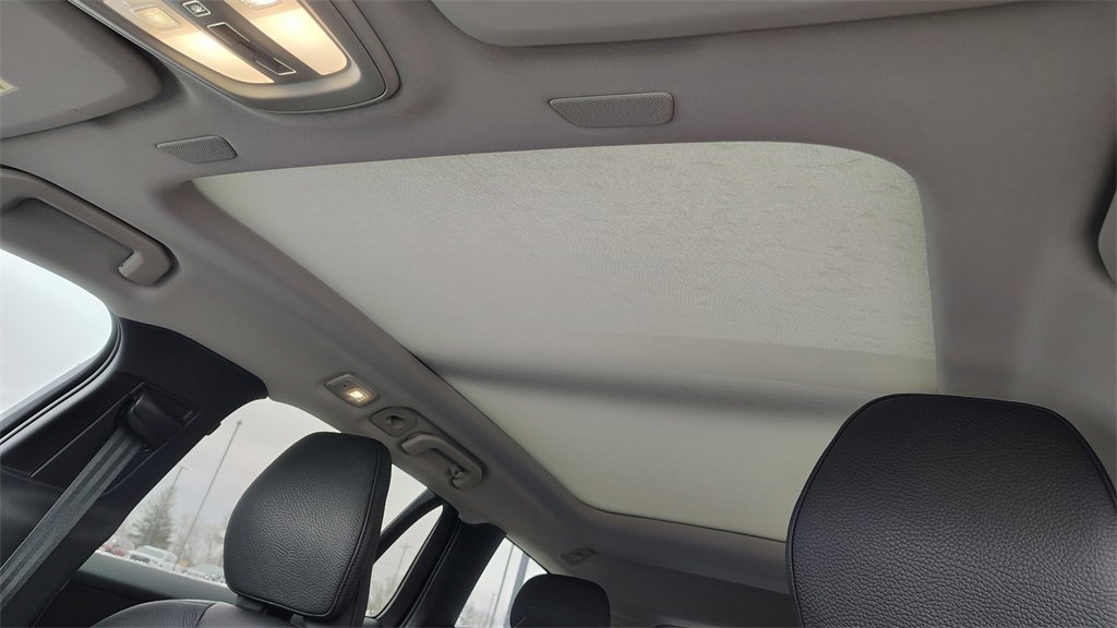 Certified 2025 Volvo V60 B5 Cross Country Plus image 24