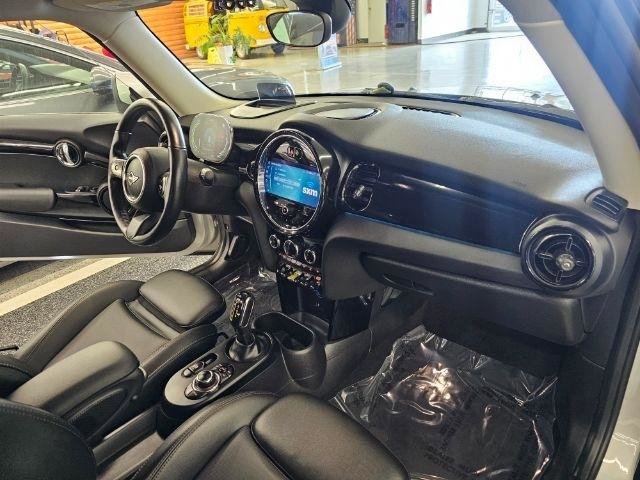 Used 2022 MINI Cooper SE FWD image 8