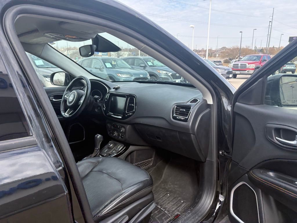 Used 2017 Jeep Compass Limited w/ Safe & Security Group image 23