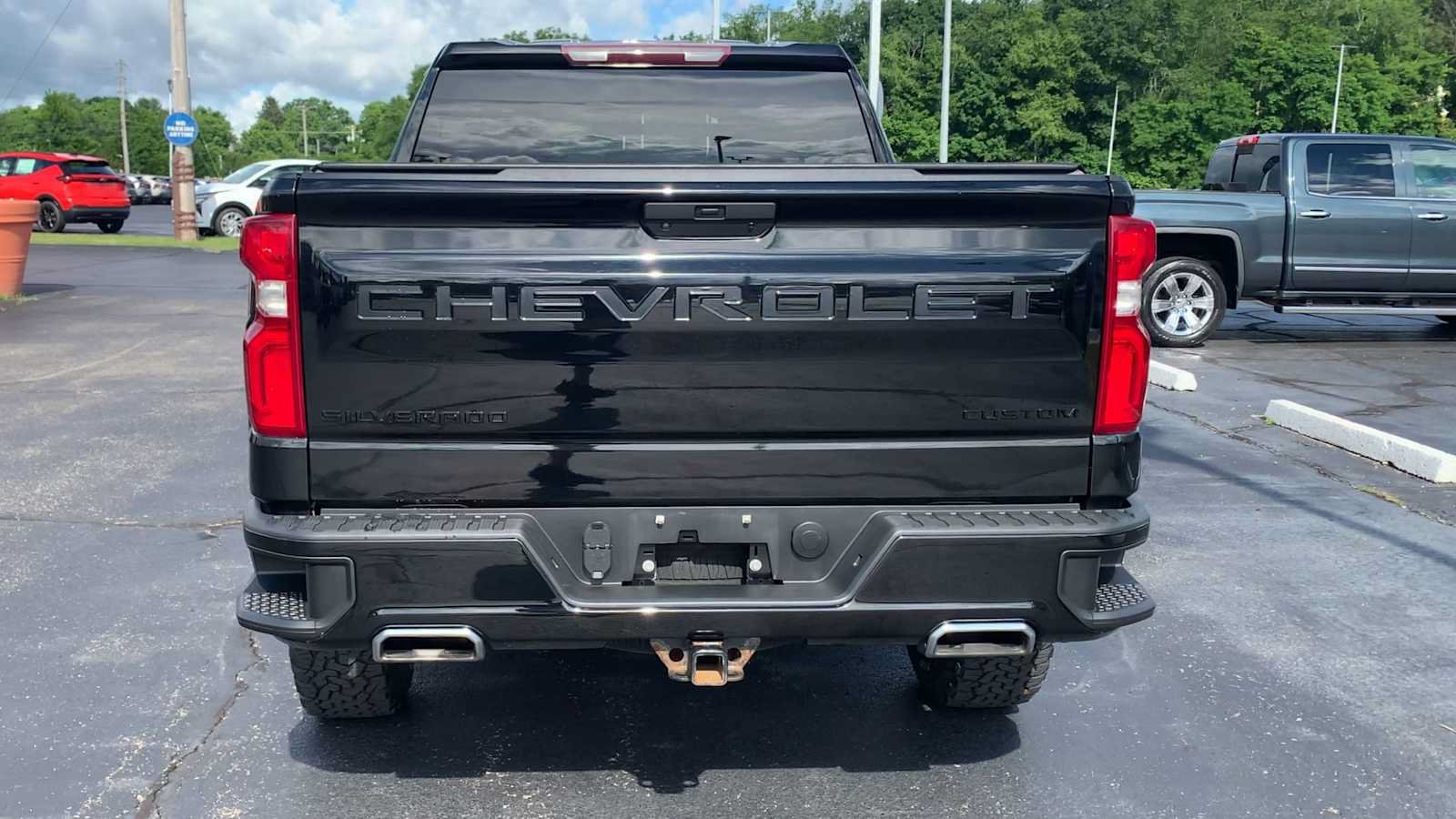 Certified 2021 Chevrolet Silverado 1500 Custom Trail Boss w/ LPO, Dark Essentials Package AWD/4WD image 7