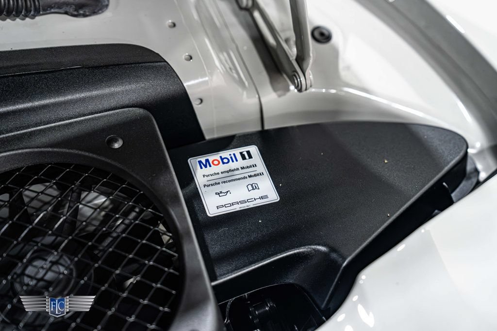 Used 2016 Porsche 911 GT3 RS image 22