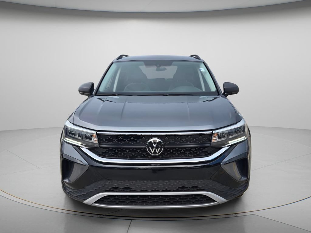 Certified 2023 Volkswagen Taos S FWD image 9