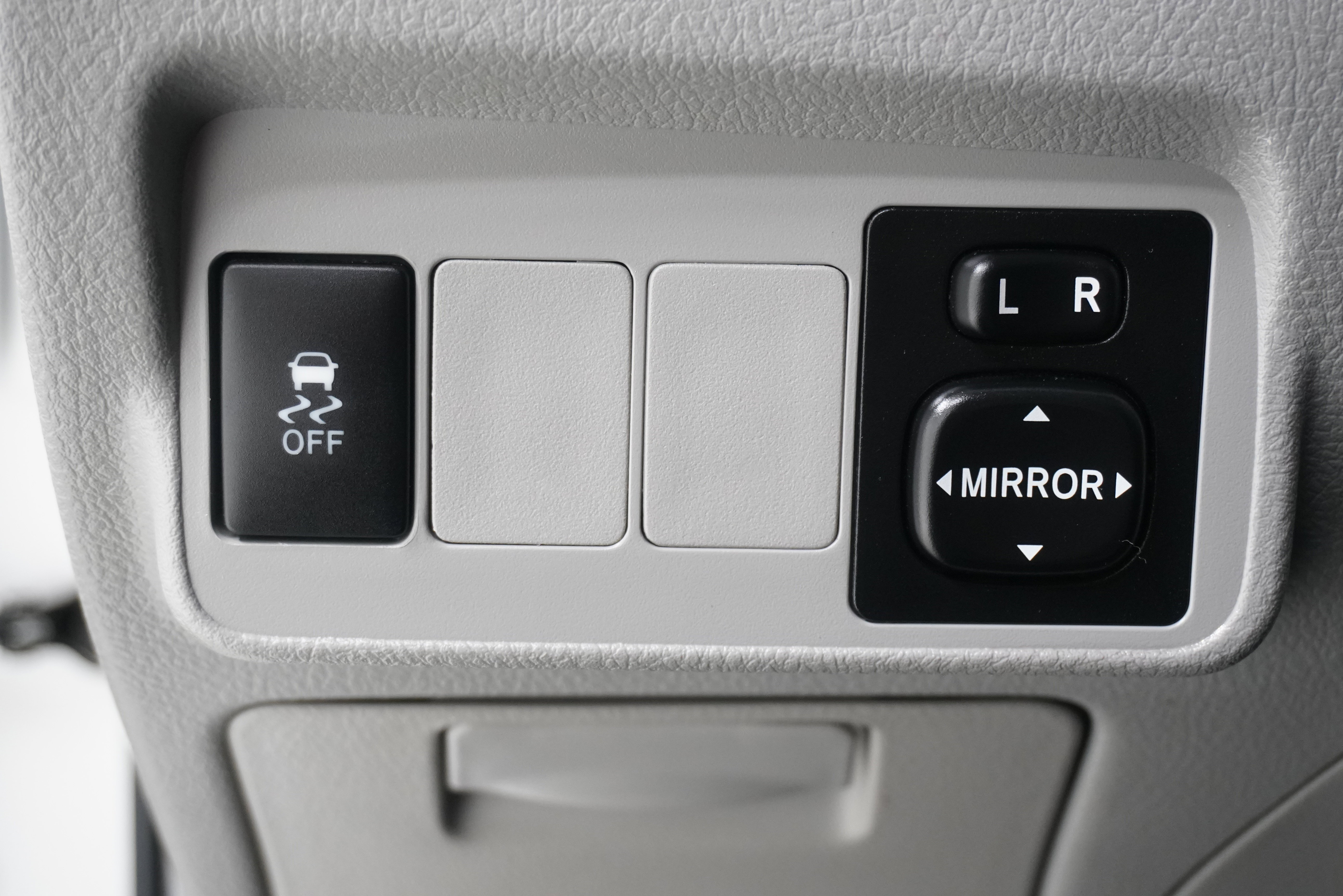 Used 2013 Toyota Corolla L image 18