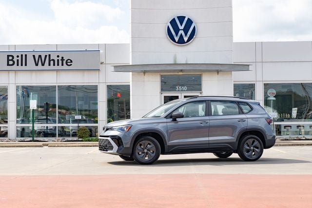 New 2026 Volkswagen Taos S FWD image 1