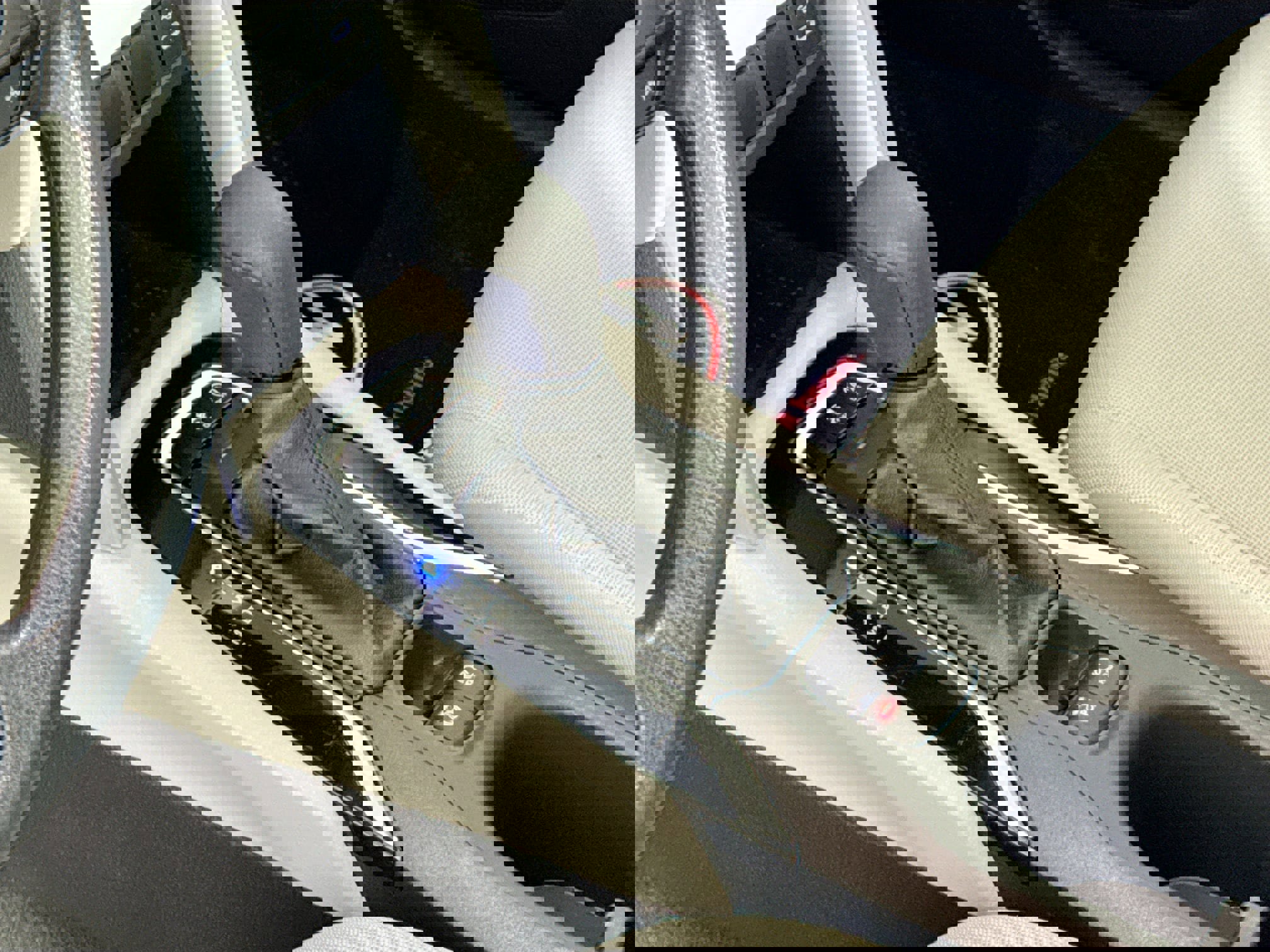 Used 2024 Toyota Corolla Cross L image 26