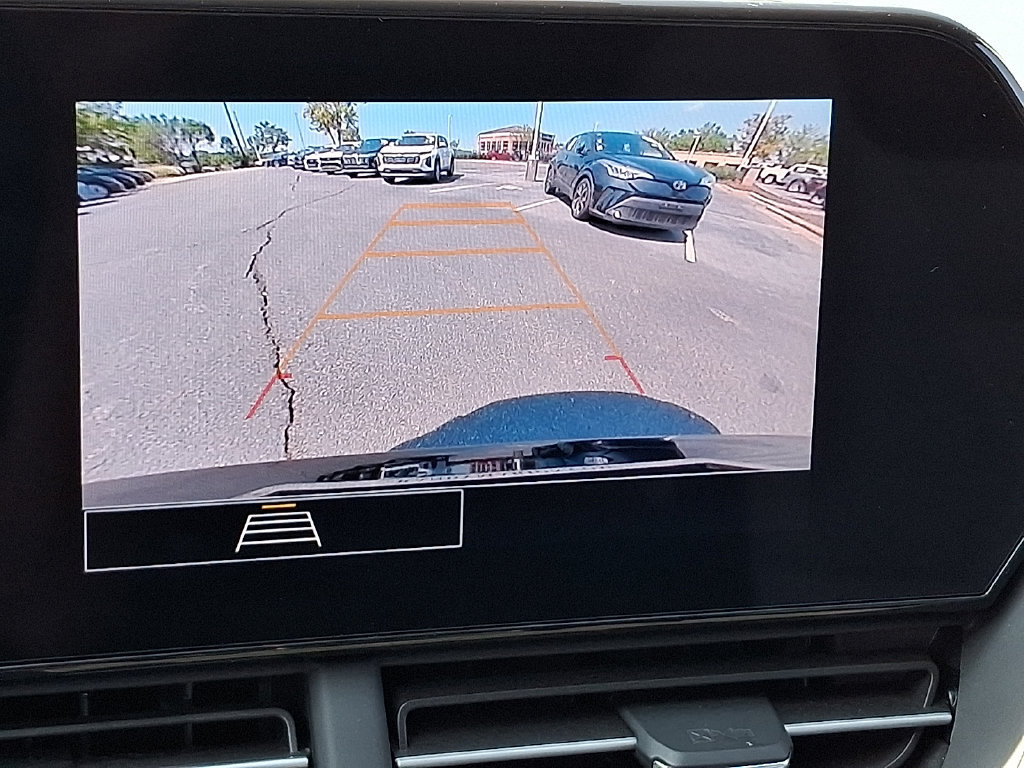 Used 2025 Chevrolet Trax LS FWD image 17