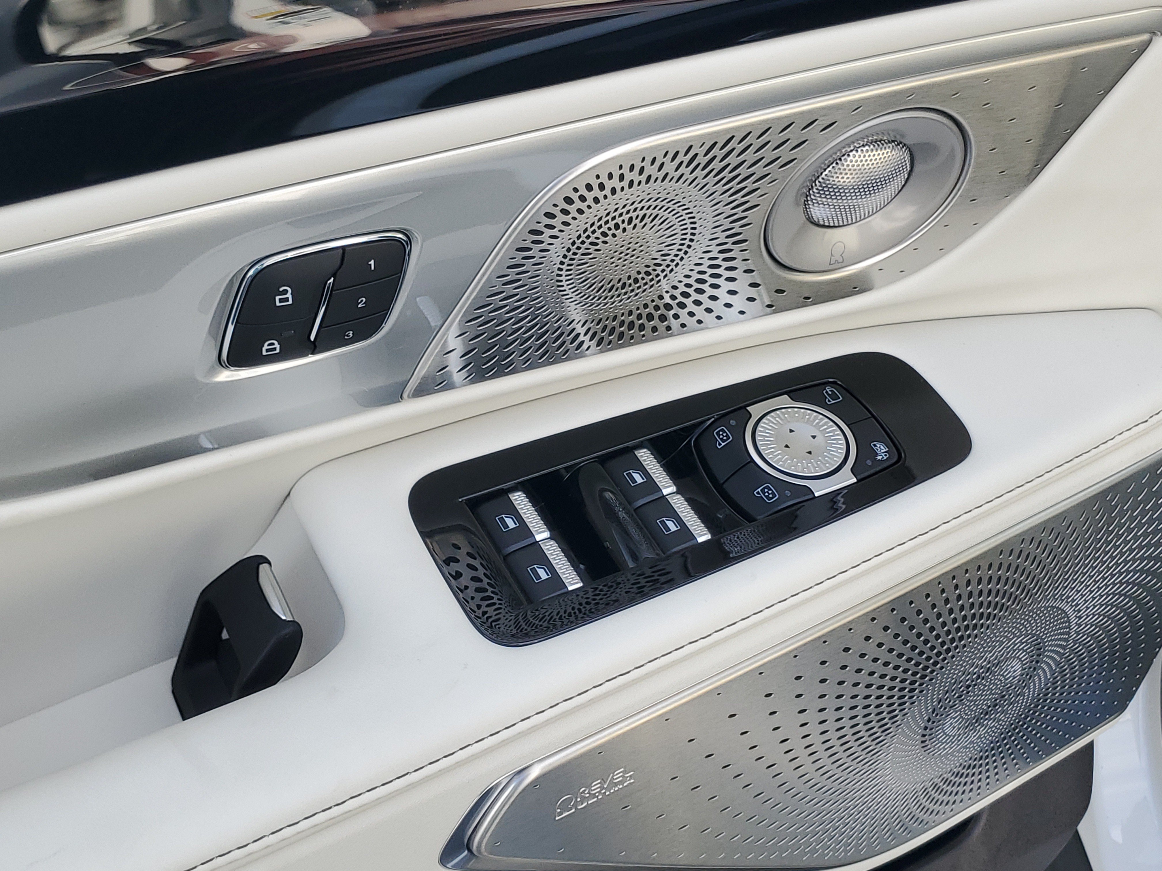 New 2026 Lincoln Nautilus Black Label AWD/4WD image 9