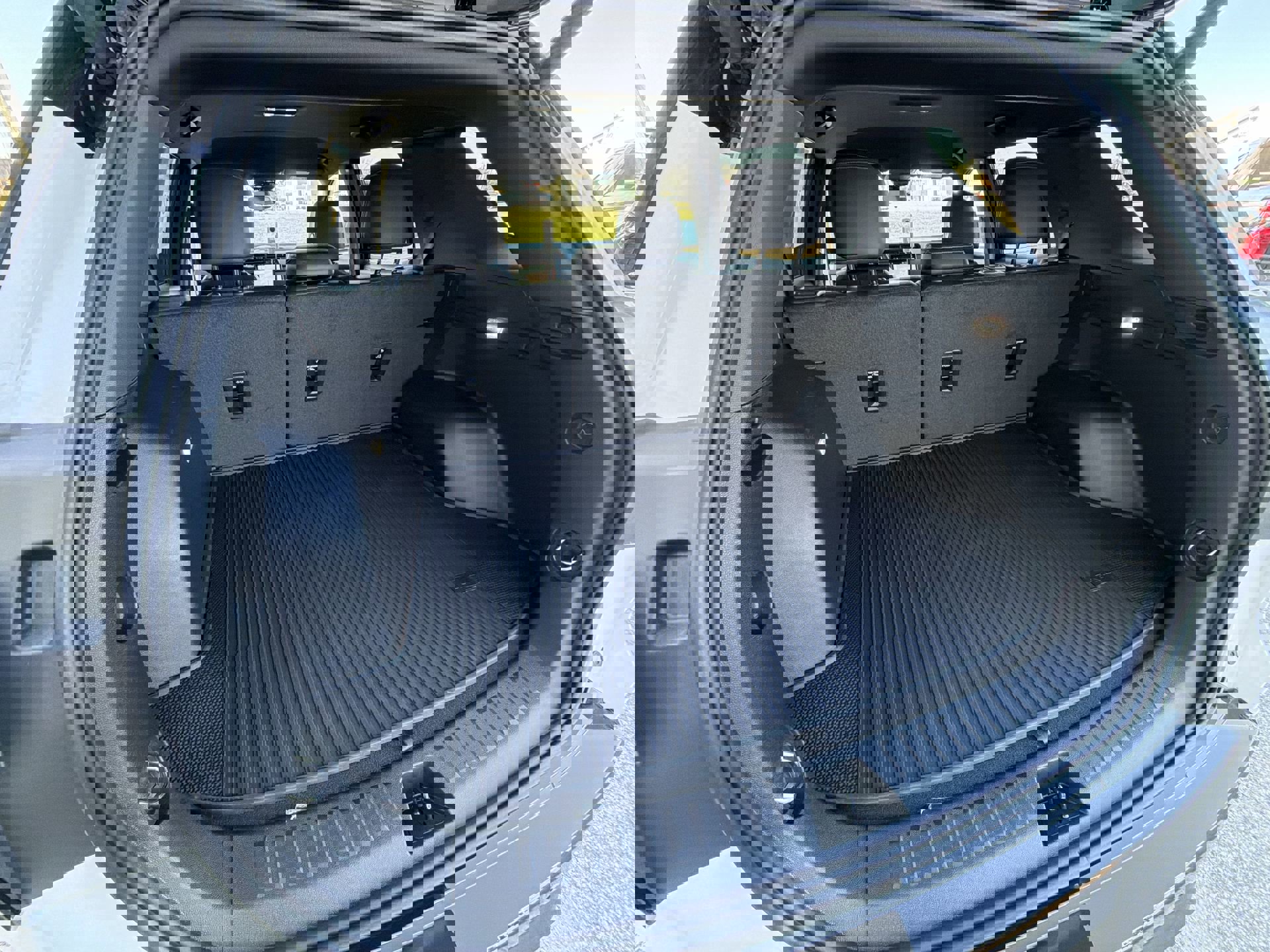 New 2026 GMC Terrain AT4 w/ Convenience Package III image 24