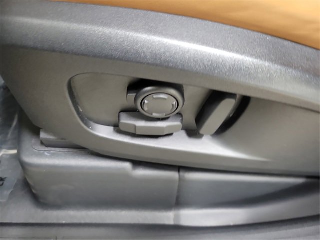 Used 2024 Land Rover Defender 110 S image 20